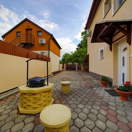 Maria Apartman Hajduszoboszlo Bagian luar foto