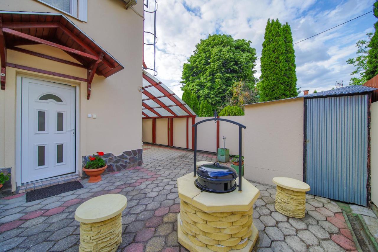 Maria Apartman Hajduszoboszlo Bagian luar foto