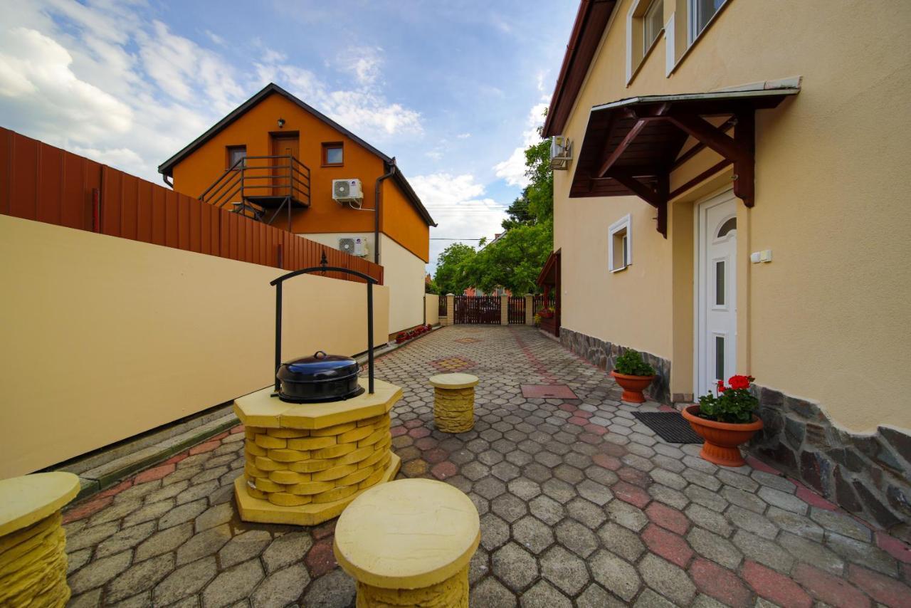 Maria Apartman Hajduszoboszlo Bagian luar foto